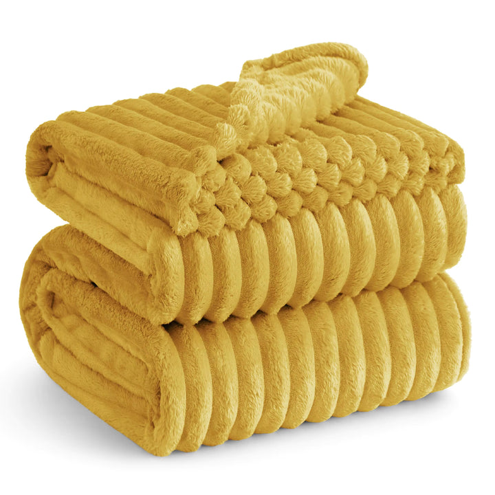 Bedsure White Throw Blanket for Couch Super Soft Cozy Blankets